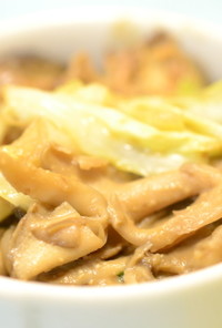 キャベツ・玉ねぎ・舞茸の味噌マヨ炒め