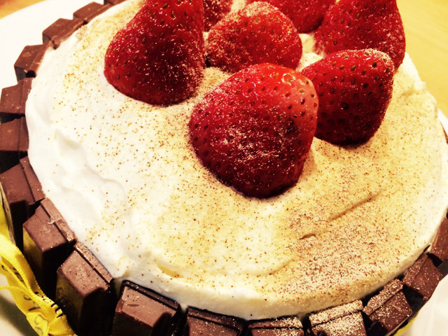 キットカットで簡単デコレーションケーキ レシピ 作り方 By 隠密同心 クックパッド 簡単おいしいみんなのレシピが359万品