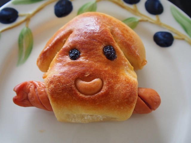 犬のソーセージパン Hb生地 動物パン レシピ 作り方 By ｆｒａｕめるひゃー クックパッド