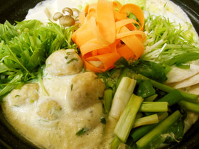 うち流☆香ばし胡麻豆乳鍋