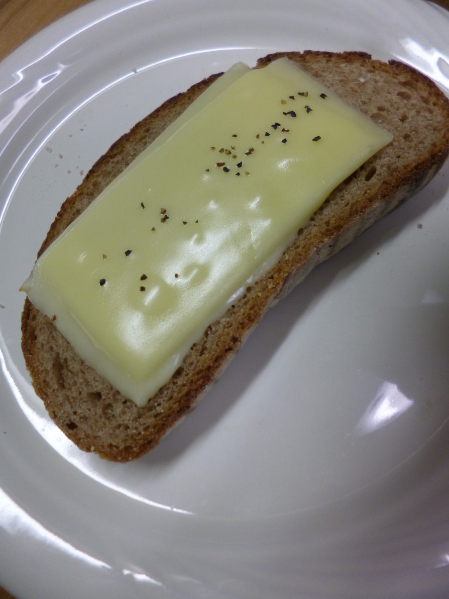 ドイツパン(チーズ)の画像