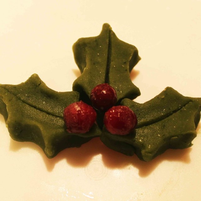 クリスマスの 和菓子 柊 ヒイラギ レシピ 作り方 By ごん太はな クックパッド 簡単おいしいみんなのレシピが357万品