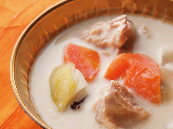 チキンシチュー(鶏肉のシチュー)