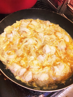 入れて煮るだけ!簡単親子丼