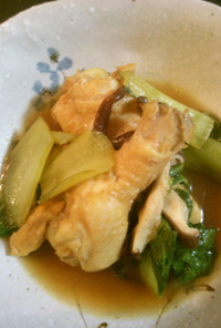 鶏手羽元とチンゲン菜のカレー煮