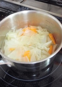 離乳食初期の野菜スープ