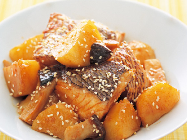 白身魚とじゃがいもの韓国風煮