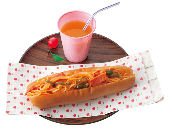 ナポリタン焼きそばパン