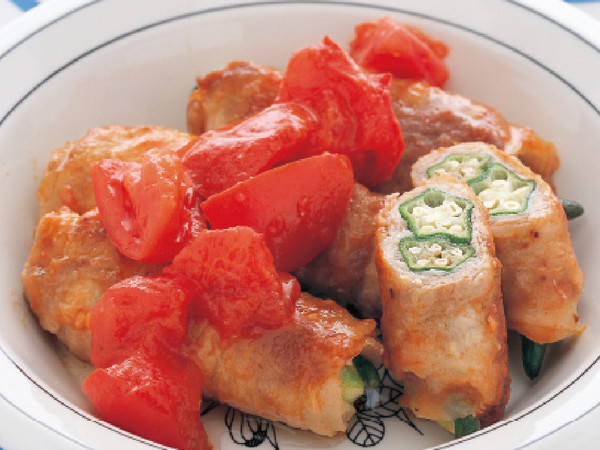 肉巻きオクラのフレッシュトマトソース