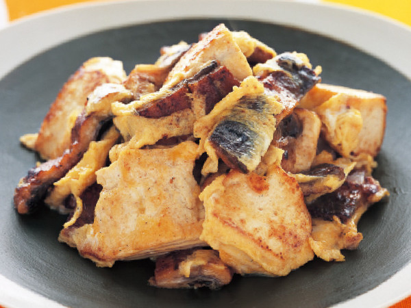 うなぎと豆腐のチャンプルー