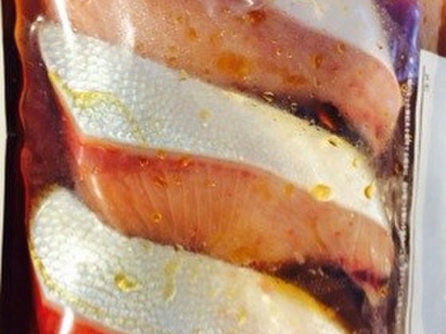 冷凍可 だし醤油で簡単 絶品 ブリ照り レシピ 作り方 By Yukacomugi クックパッド 簡単おいしいみんなのレシピが353万品