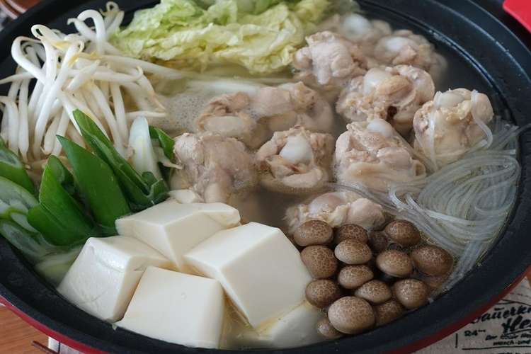 簡単に作れる ぽかぽか 白湯鍋 レシピ 作り方 By さとこぱんたーに クックパッド 簡単おいしいみんなのレシピが360万品