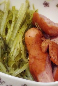 ローリエ☆水菜とウインナーの簡単煮込み