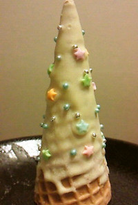 アイスコーンで作るクリスマスツリー