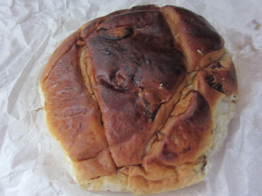 ローズマリーと干しブドウのパンの画像