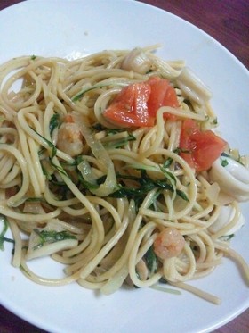 簡単☆水菜とシーフードミックスのパスタ