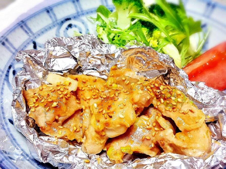 簡単☆絶品味噌マヨダレで鶏の包み焼きの画像