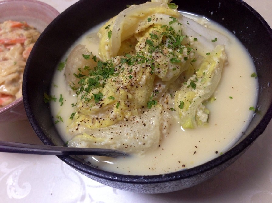 白菜でポカポカ♪豆乳と甘酒の優しいスープの画像