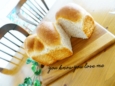 ★黒糖ふすま食パン＆ロールパン★HBの写真