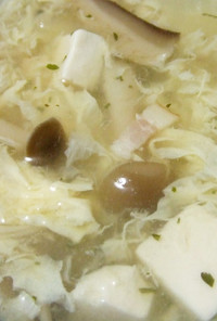 きのこと豆腐の卵スープ