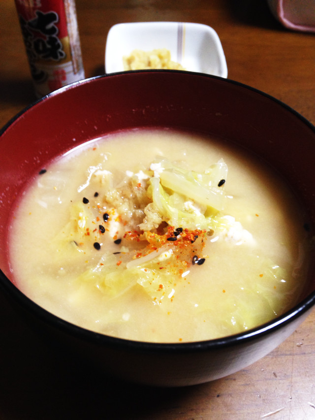 白菜と豆腐の炒め味噌汁の画像