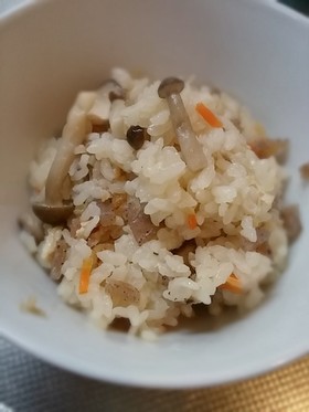 きのこたっぷり♪炊き込みご飯