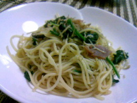 えのきとベーコンのにんにく醤油パスタ☆