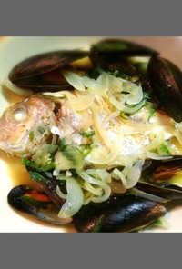 コストコのムール貝で魚の蒸し料理