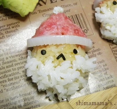クリスマスメニューにぴったり～サンタ寿司の画像