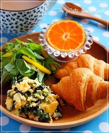 朝食♡ワカメとチーズのスクランブルエッグの画像
