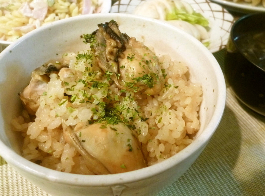 簡単！麺つゆで絶品　牡蠣の炊き込みご飯♪の画像
