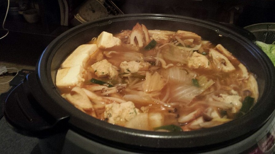 蓬莱 551 煮込み麺 で旨辛キムチ鍋の画像