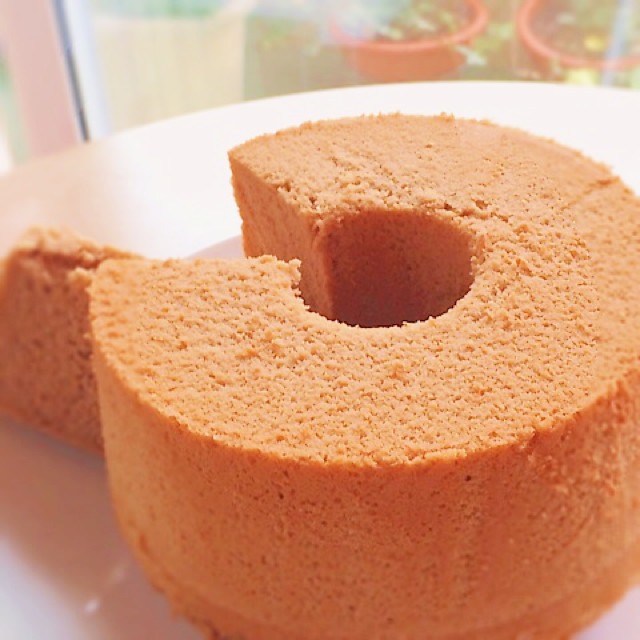 材料5つ☆米粉のノンオイルシフォンケーキの画像