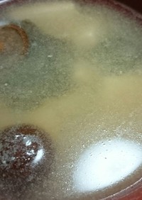 ナメコと豆腐とわかめの味噌汁（本物の味）