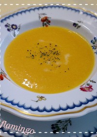 お腹も心もほわっと温まるかぼちゃのスープ