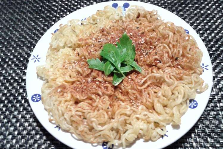 パリパリラーメン お夜食 酒のアテ レシピ 作り方 By えみまるこちゃん クックパッド 簡単おいしいみんなのレシピが353万品