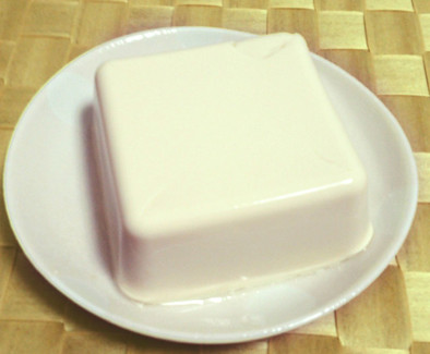 大豆もしくは豆乳から手作り・絹ごし豆腐の写真