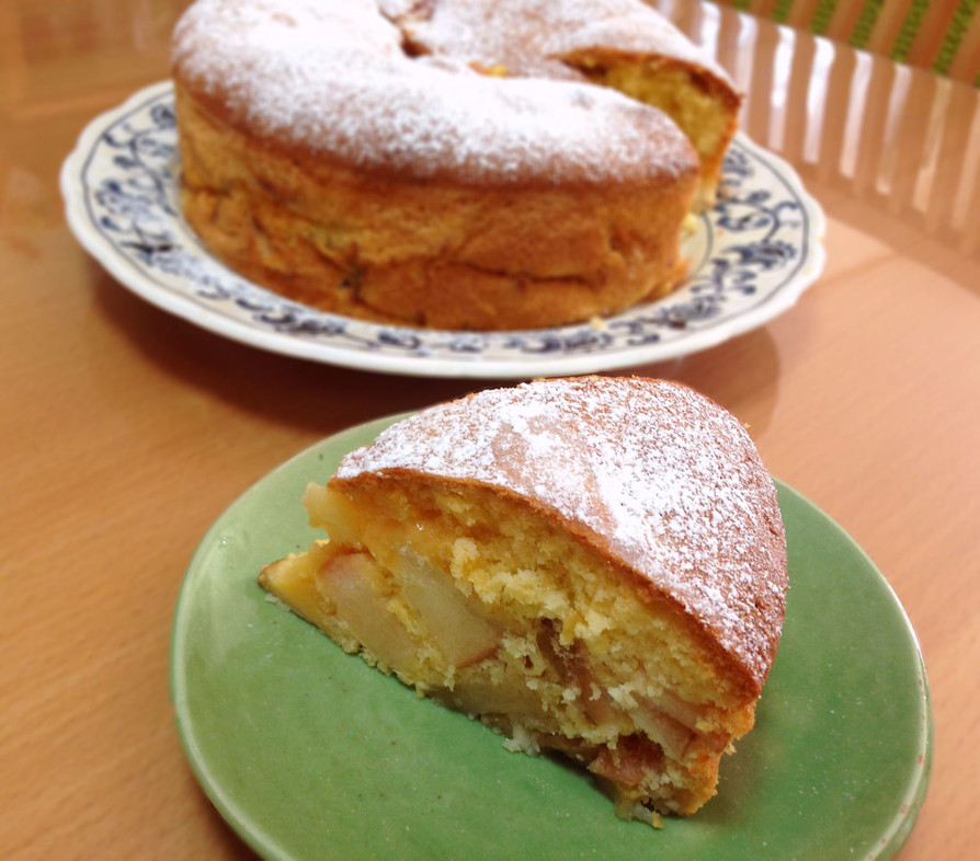 シャルロートカ・ロシアの簡単りんごケーキの画像