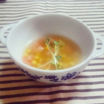 味覇で簡単！海老＆コーンの中華風スープの写真