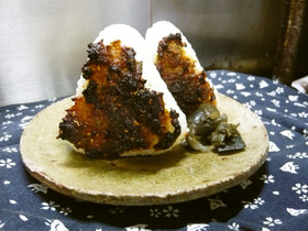 風味豊かな味噌焼きおにぎり▲