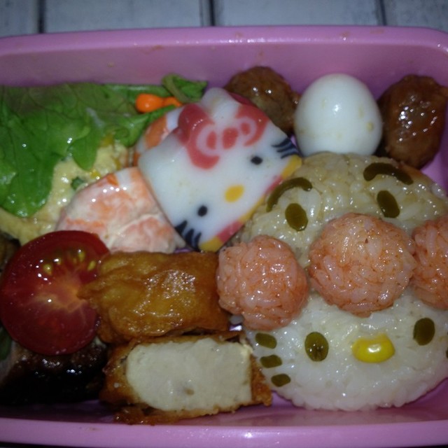 簡単キティちゃん アンパンマン弁当 レシピ 作り方 By クック91ckpd クックパッド