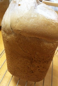 余った黒豆の煮汁で作る食パン