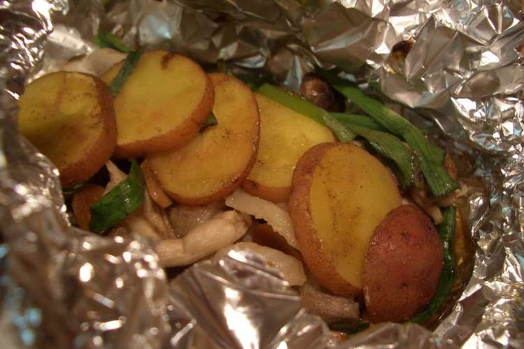 豚肉とジャガイモのホイル焼き レシピ 作り方 By ｒｅｃｏ クックパッド 簡単おいしいみんなのレシピが350万品