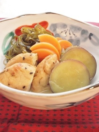切昆布とがんもと薩摩芋の煮物の画像