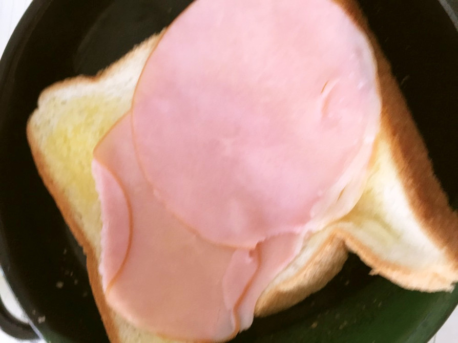 簡単朝食　トースト＋ハムの画像