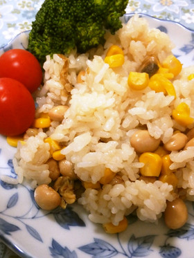 ワンルームご飯★炊くだけアサリピラフ
