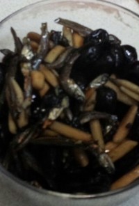 正月用黒豆と小魚とアーモンドのタツクリ