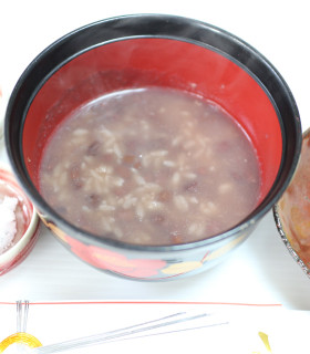 素朴で簡単で胃に優しい!母のあずき粥