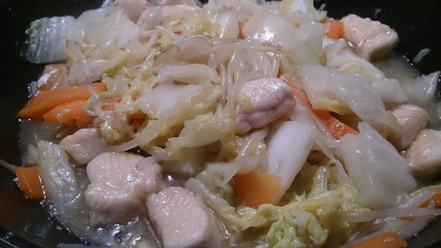 白菜と鶏胸肉の中華炒めの画像