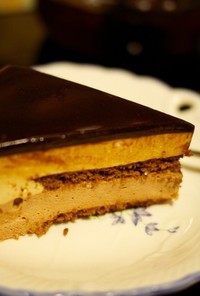 キャラメル・チョコの2層ムースケーキ